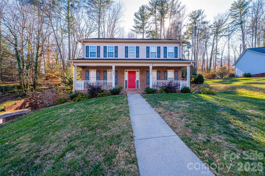 307 Carrituck Court, Lenoir, NC 28645 - Image #2