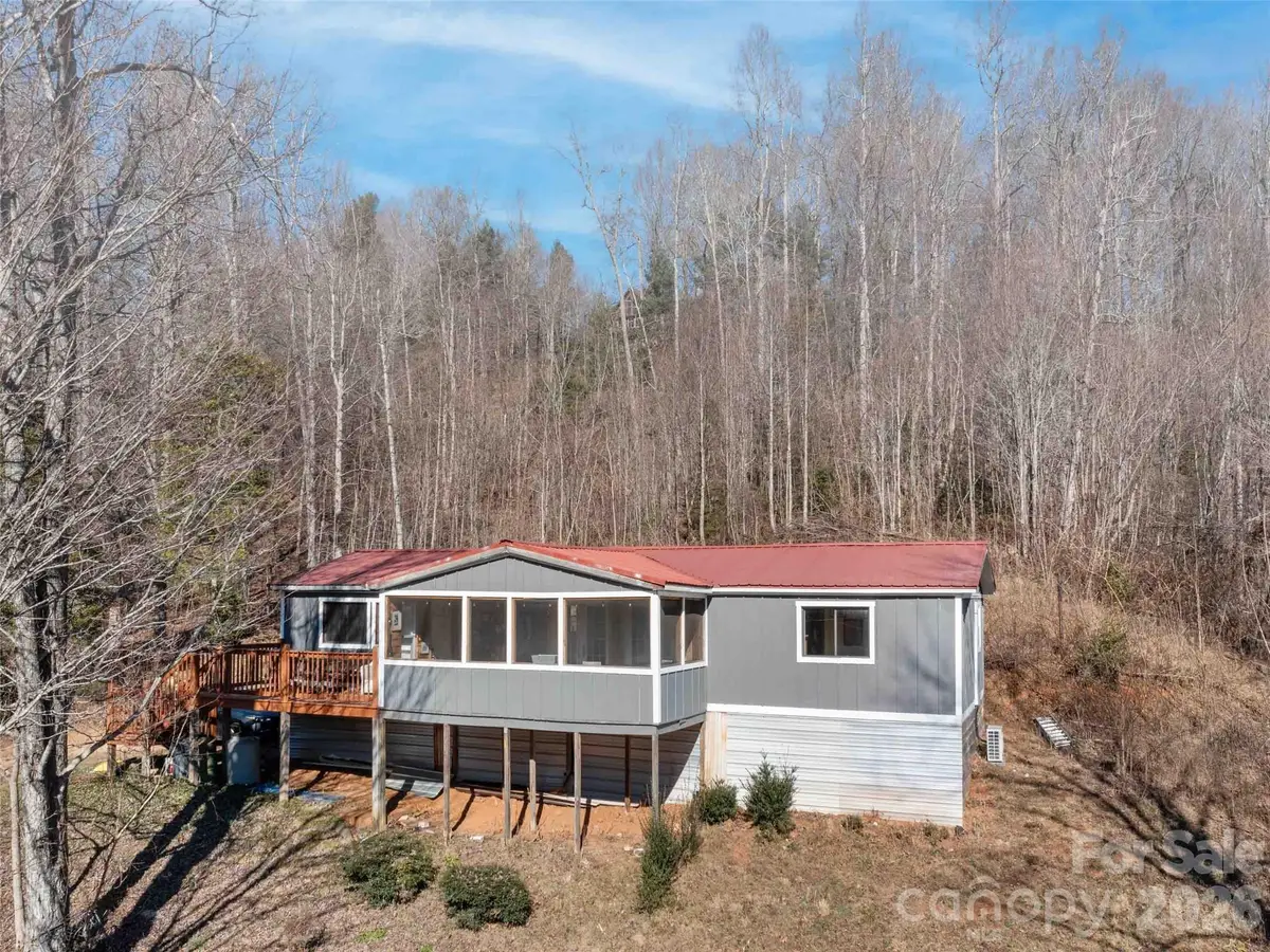 124 Cozy Cove Lane, Saluda, NC 28773 - Image #1
