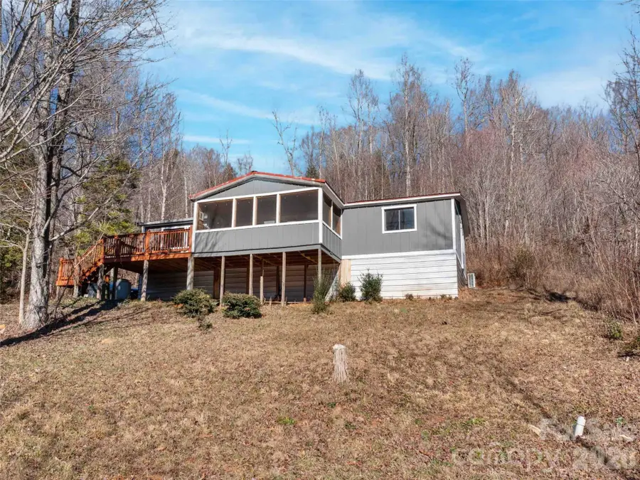124 Cozy Cove Lane, Saluda, NC 28773 - Image #2
