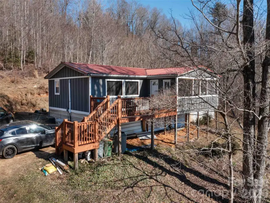 124 Cozy Cove Lane, Saluda, NC 28773 - Image #3