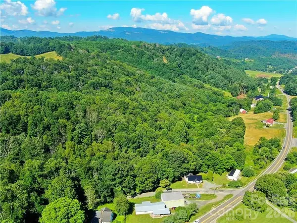 3771 Us Highway 421 Highway N, Vilas, NC 28692