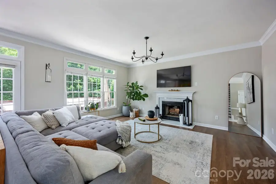 5005 Chestnut Knoll Lane, Charlotte, NC 28269 - Image #2