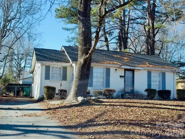 735 Pondella Drive, Charlotte, NC 28213 - #1