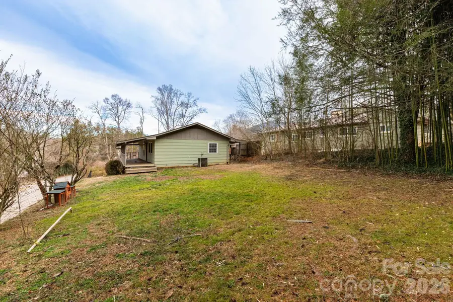 6 Overlook Circle, Asheville, NC 28803 - Image #2
