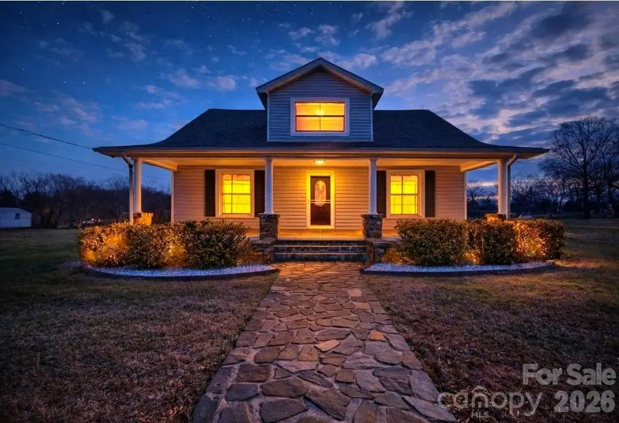 1244 21st Street Ne, Hickory, NC 28601 - #2