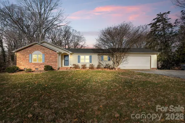 6200 Starlight Drive, Concord, NC 28027