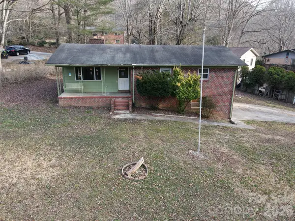 89 Whippoorwill Road, Brevard, NC 28712