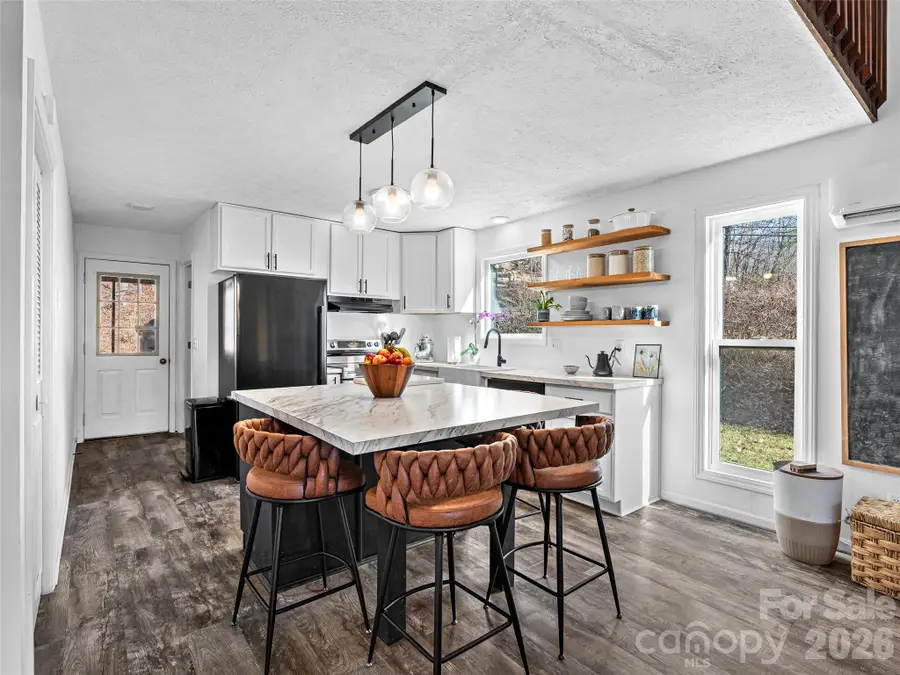 1 Thornwood Lane, Hendersonville, NC 28792 - #3