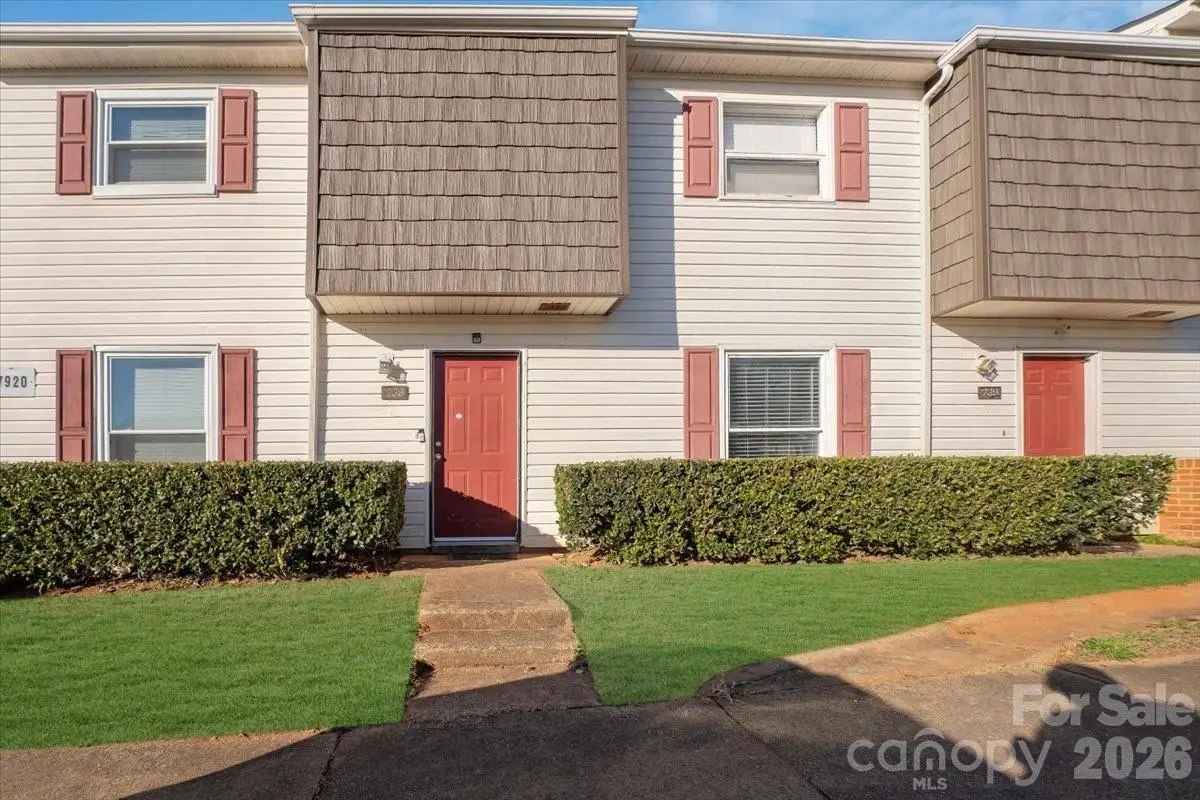 7920 Shady Oak Trail, Charlotte, NC 28210 - Image #1