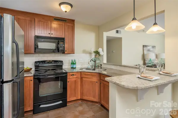 4911 Park Road #D, Charlotte, NC 28209