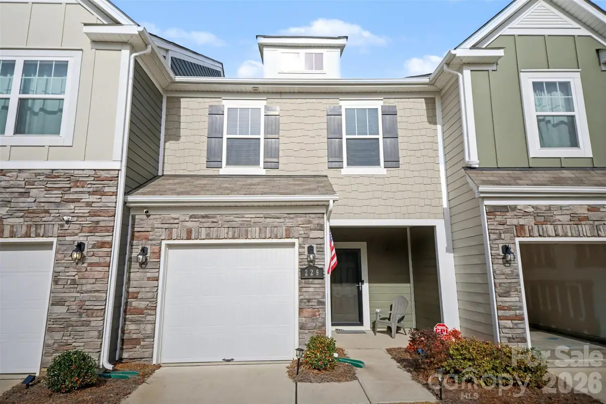 226 Quinn Road, Matthews, NC 28104 - Image #1