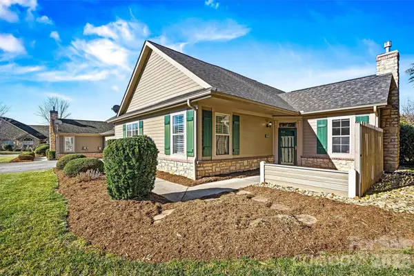 823 Wynnshire Drive #B, Hickory, NC 28601