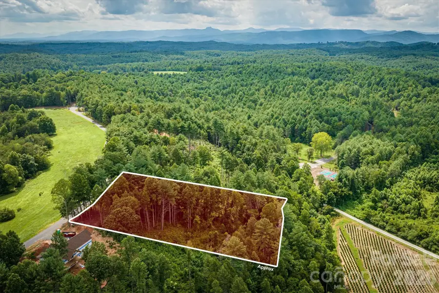 2070 Thoroughbred Way #G18, Lenoir, NC 28645 - Image #2