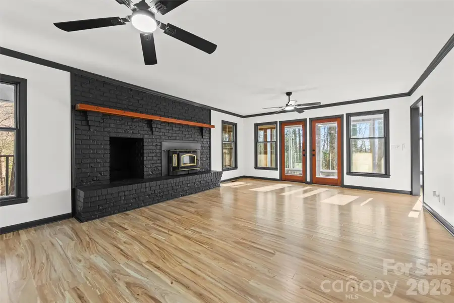 8 Indian Ridge Road, Asheville, NC 28803 - Image #2