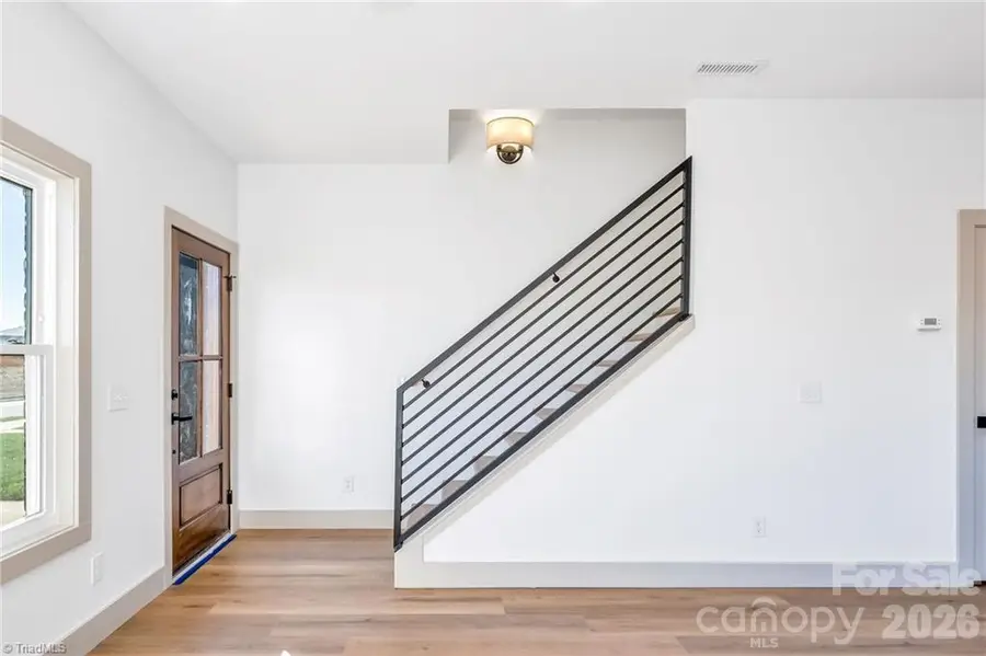 2115 24th Street Lane Se, Hickory, NC 28602 - Image #3