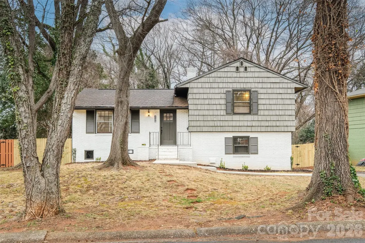 5217 Furman Place, Charlotte, NC 28210 - Image #1