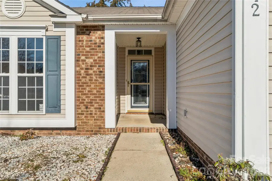 13042 Planters Row Drive, Charlotte, NC 28278 - Image #3