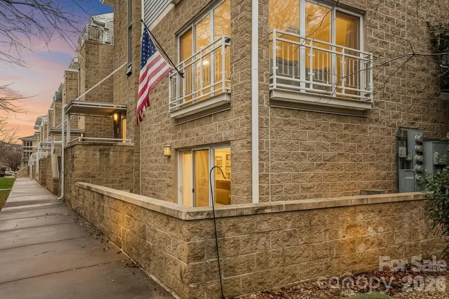 3905 Picasso Court, Charlotte, NC 28205 - Image #2