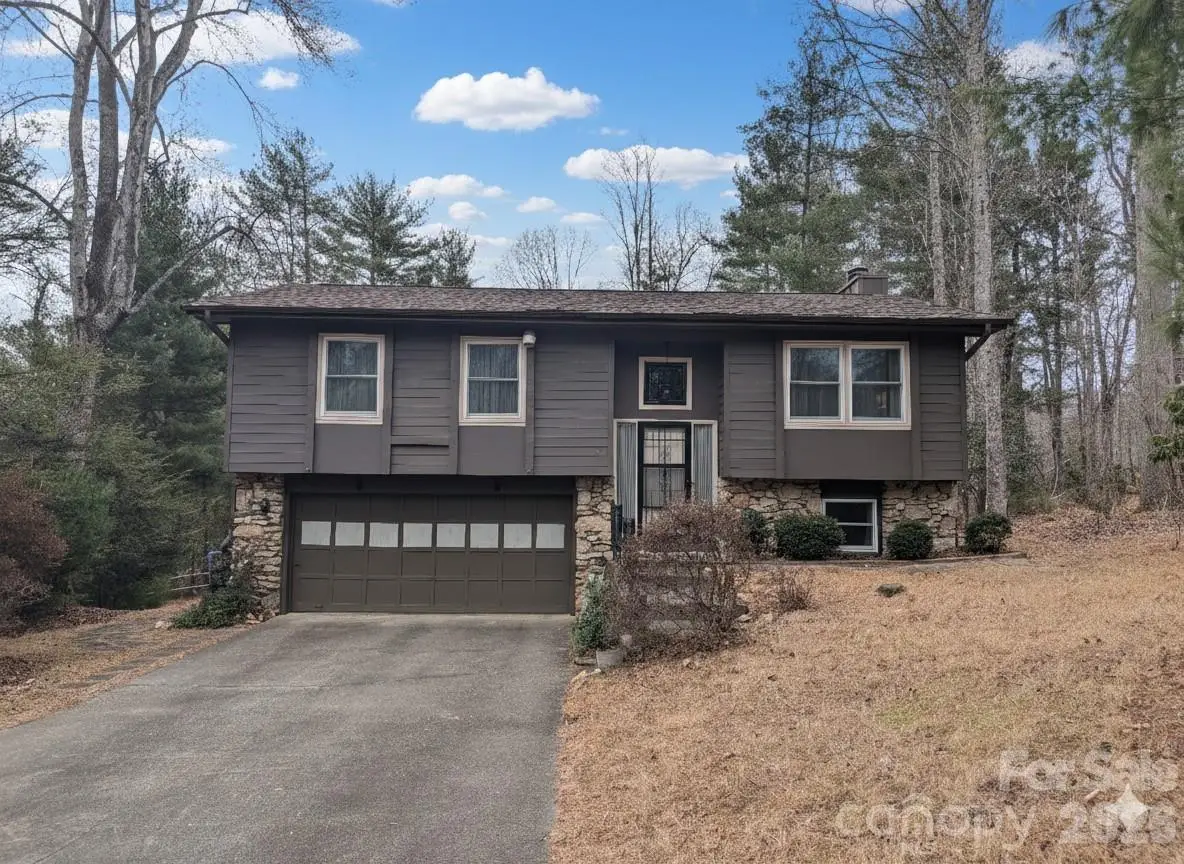 43 Deer Run Drive, Asheville, NC 28803 - Image #1