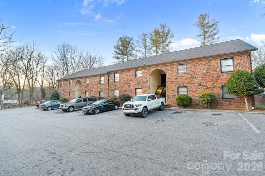 460 14th Avenue Ne, Hickory, NC 28601 - Image #3