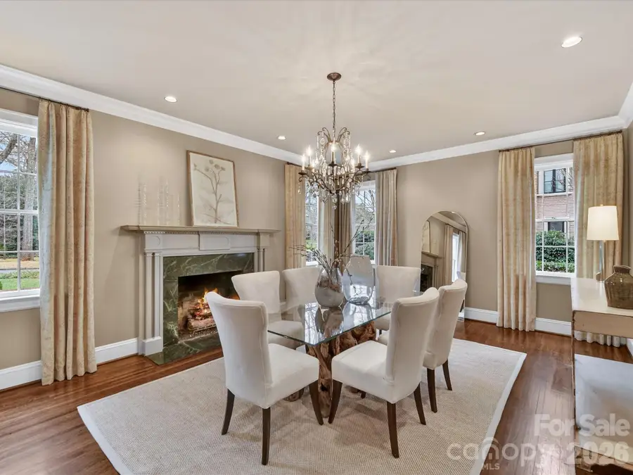 1126 Queens Road W, Charlotte, NC 28207 - Image #3