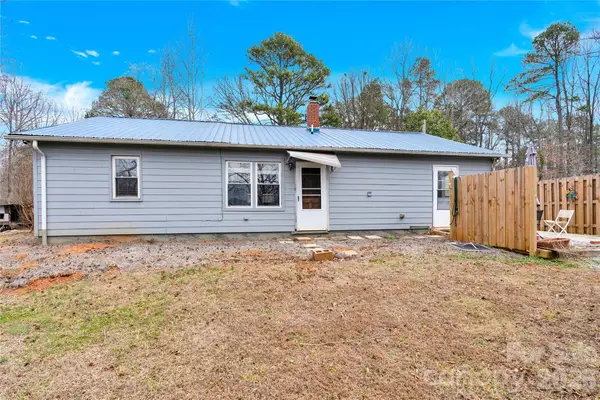 6716 Navajo Trail, Sherrills Ford, NC 28673