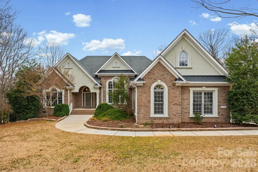 5807 Natoma Road, Lake Wylie, SC 29710 - Image #2