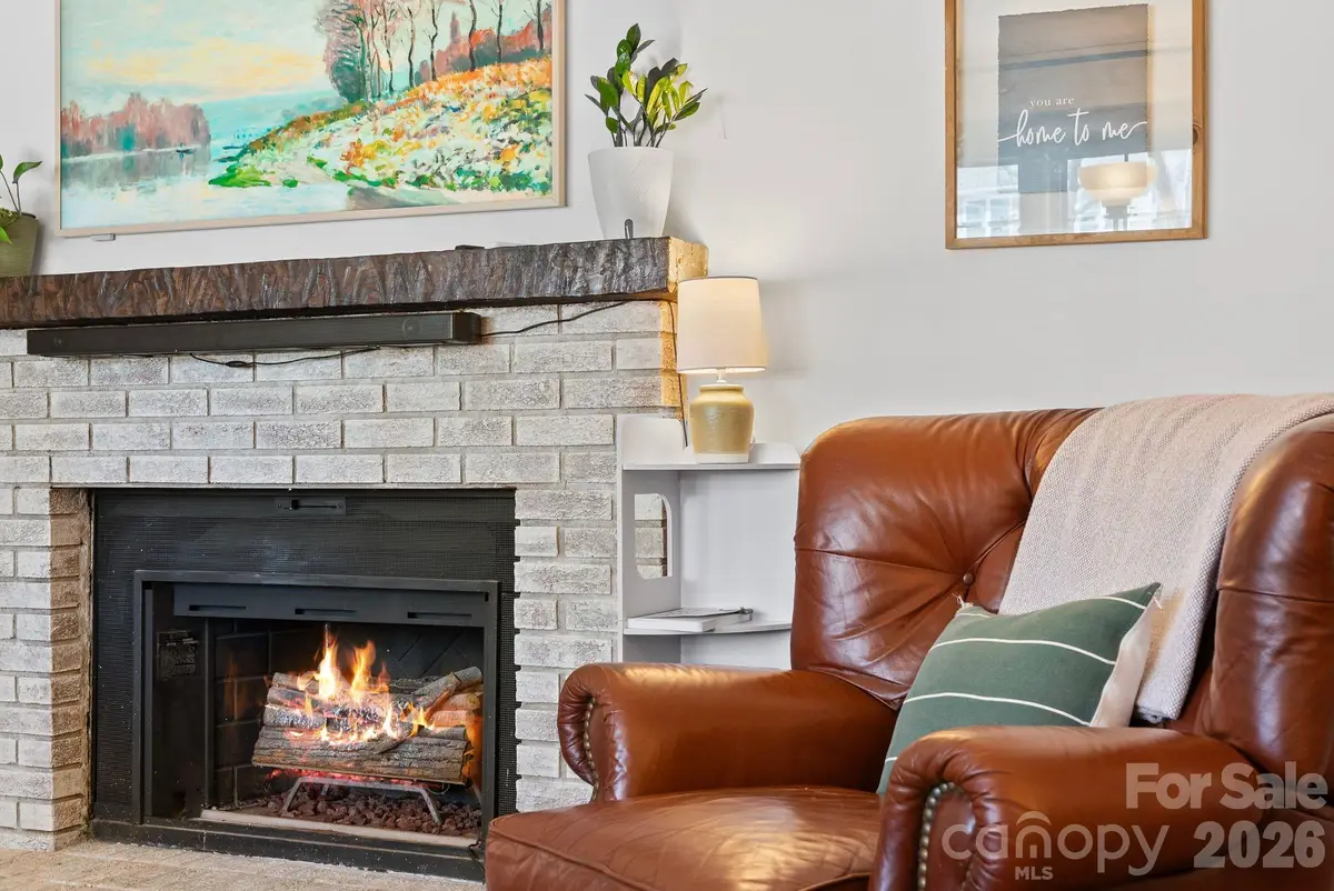 345 Kingswood Drive, Hendersonville, NC 28792 - Image #1