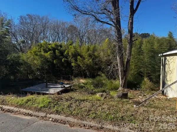 40 Poplar Street, Great Falls, SC 29055