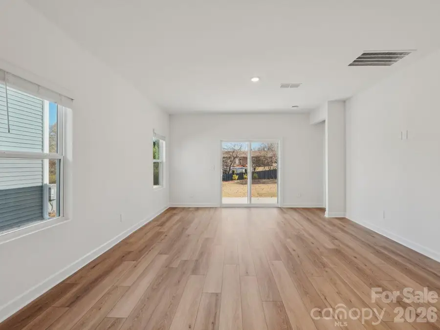 1281 30th Street Lane Ne, Conover, NC 28613 - Image #3