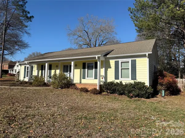 5622 Roundhouse Lane, Charlotte, NC 28226