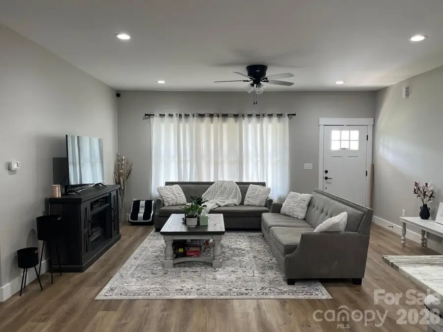 4050 Fairview Drive #9, Maiden, NC 28650 - Image #2