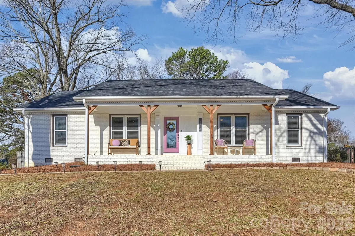 6234 Ashcrest Drive, Charlotte, NC 28217 - Image #1