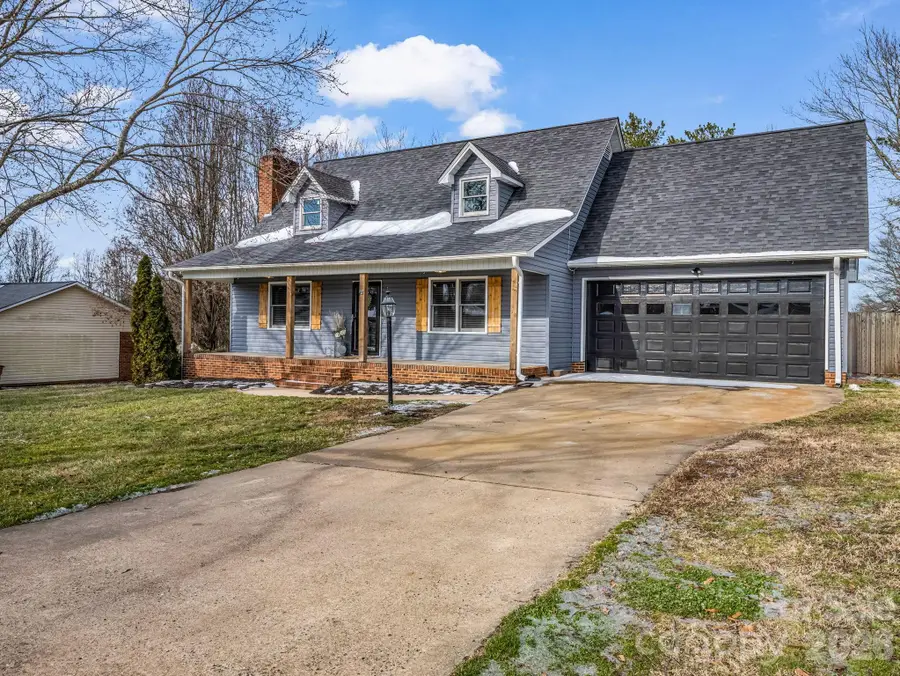 1604 Mcfarland Drive, Shelby, NC 28152 - Image #2