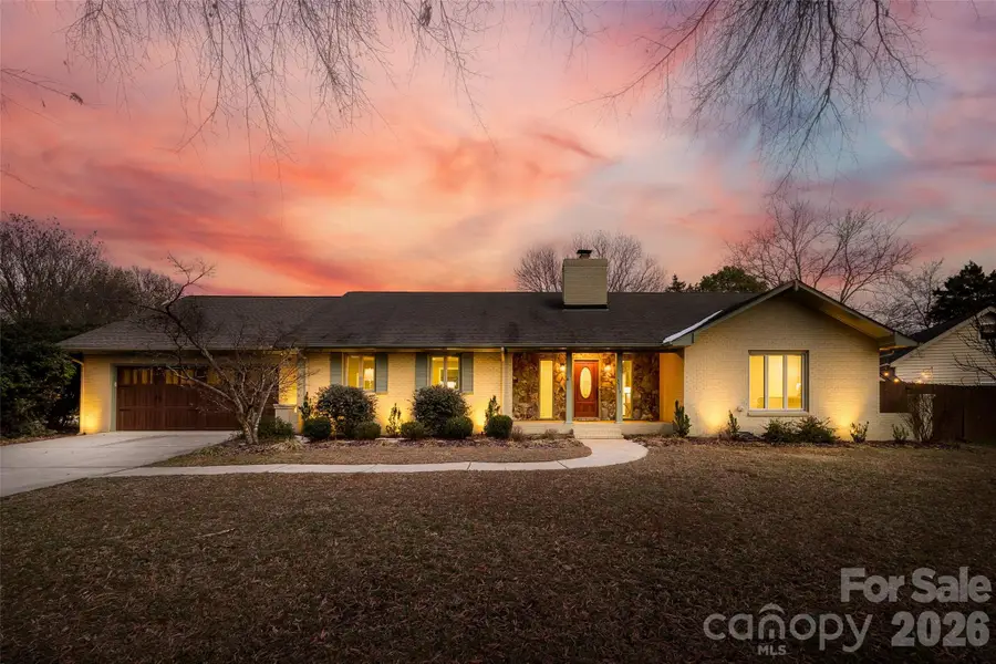 3513 Chilham Place, Charlotte, NC 28226 - #2