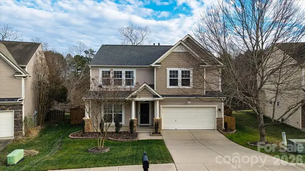10513 Dominion Village Drive, Charlotte, NC 28269
