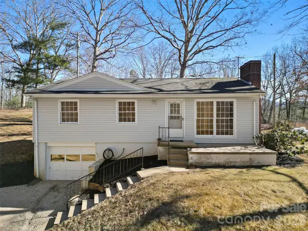 76 Maple Springs Road, Asheville, NC 28805