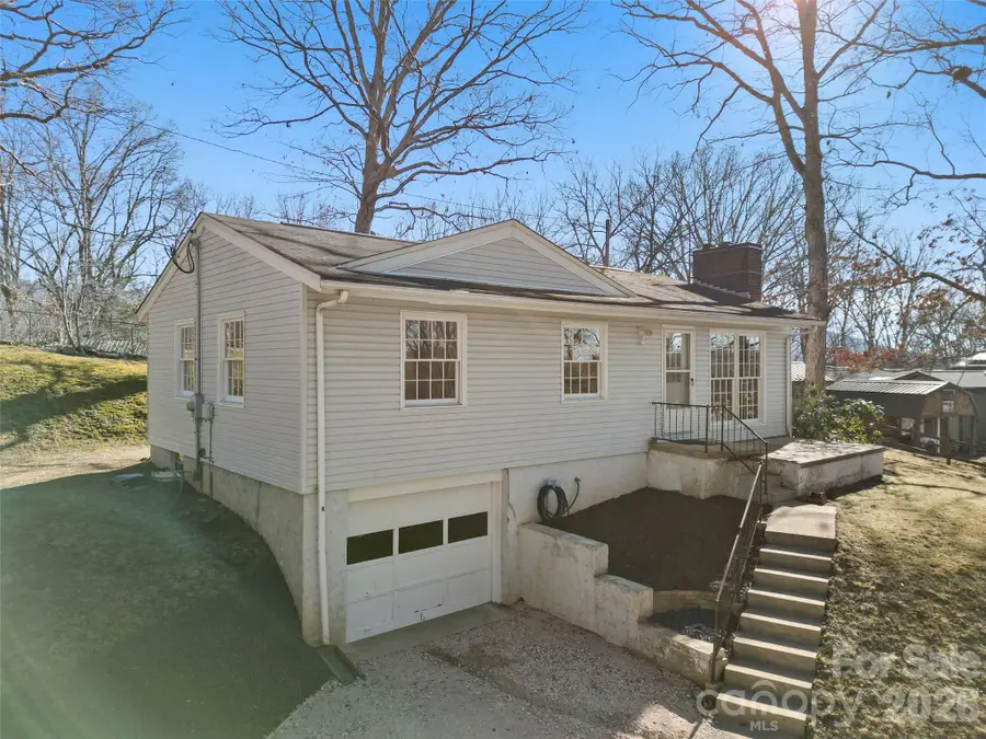 76 Maple Springs Road, Asheville, NC 28805 - Image #3