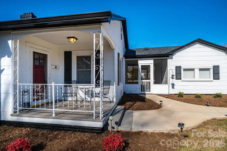 1429 17th Avenue Ne, Hickory, NC 28601 - Image #3