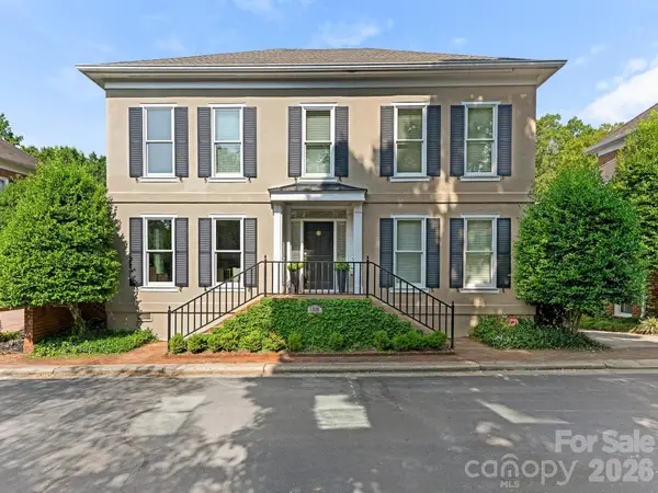 1218 Wareham Court, Charlotte, NC 28207