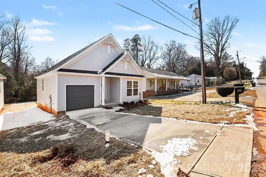 508 Mill Street, Lowell, NC 28098 - #2