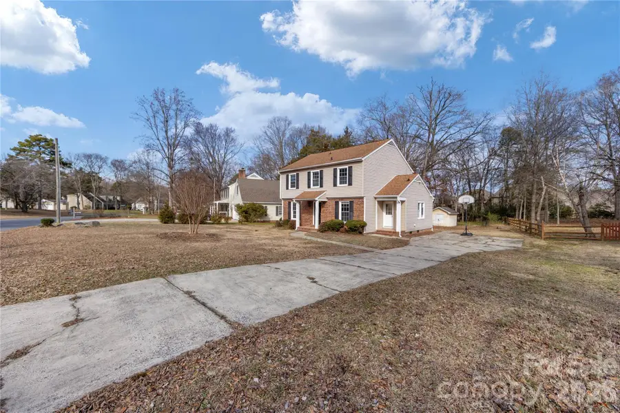 2240 Lawton Bluff Road, Charlotte, NC 28226 - #2