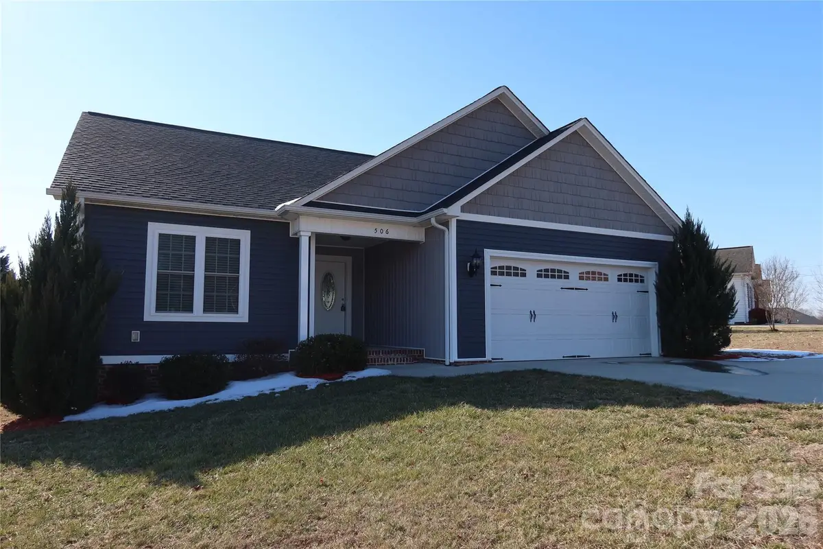 506 E Carpenter Street, Maiden, NC 28650 - Image #1