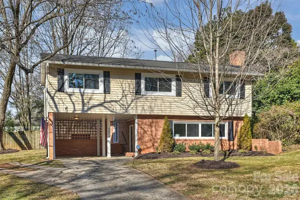 3808 Flowerfield Road, Charlotte, NC 28210