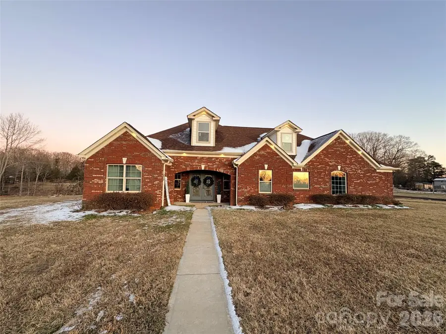 210 Florham Drive, Dallas, NC 28034 - Image #2