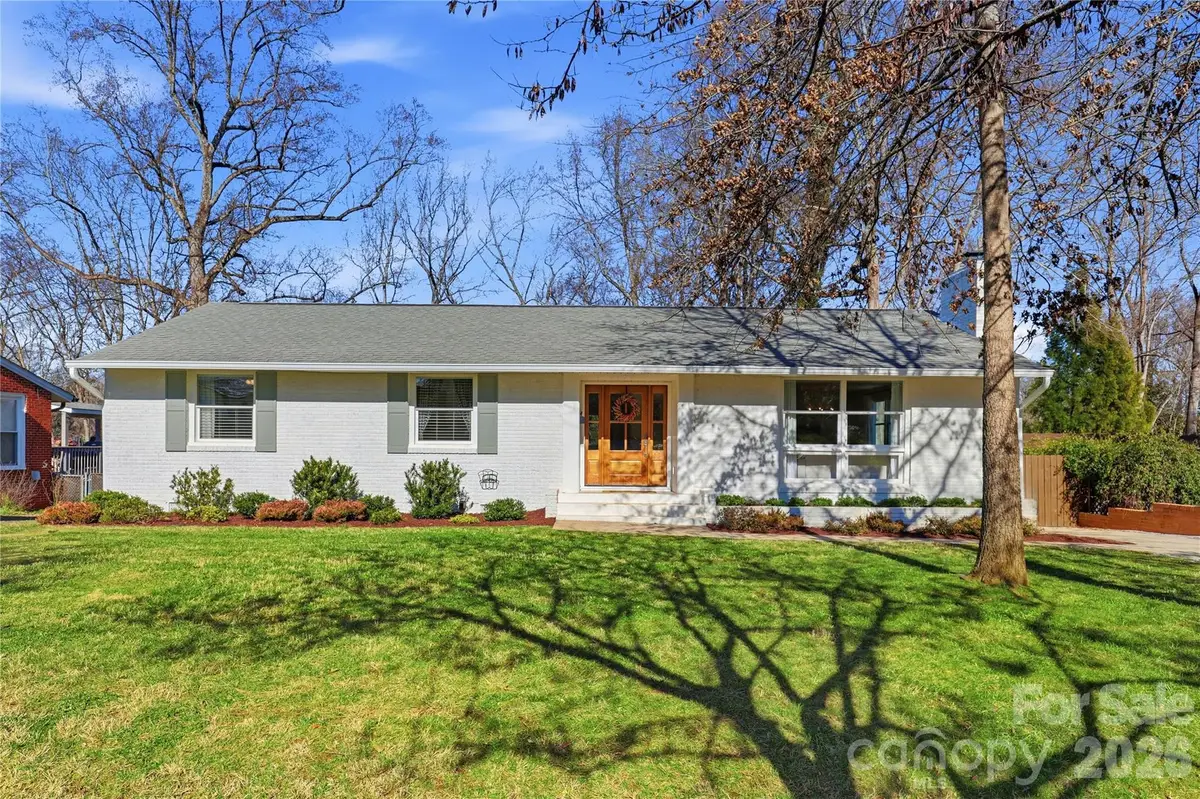 5345 Murrayhill Road, Charlotte, NC 28210 - Image #1