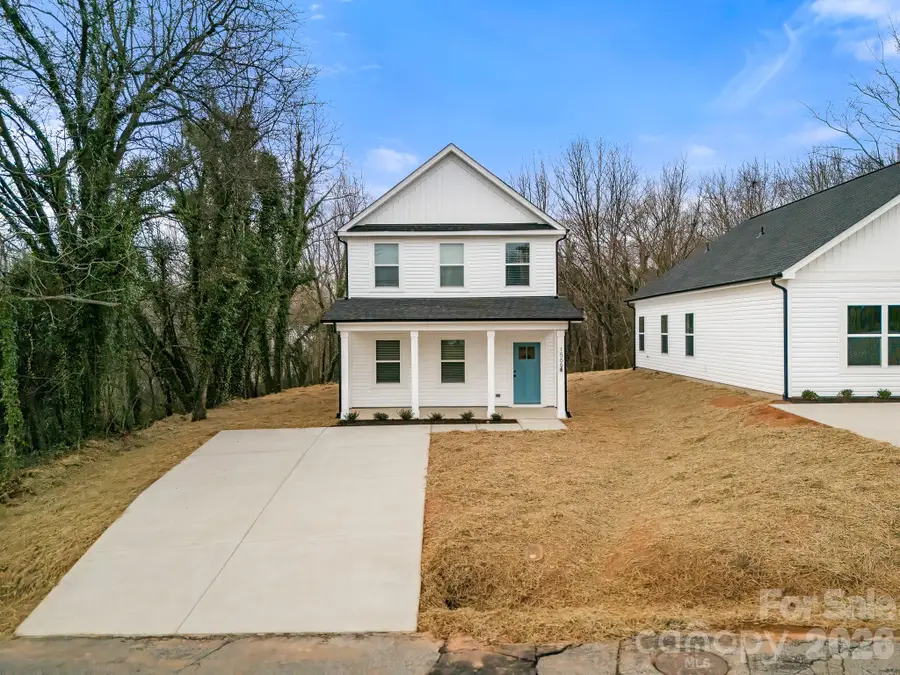 1566 7th Avenue Drive, Hickory, NC 28602 - Image #2