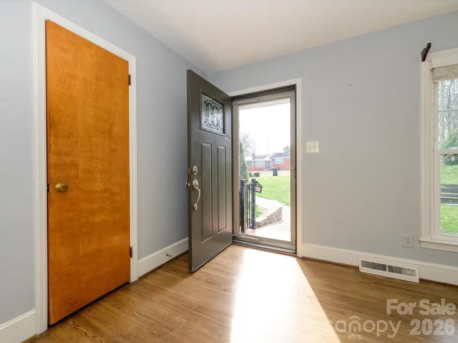 2201 Wensley Drive, Charlotte, NC 28210 - Image #3