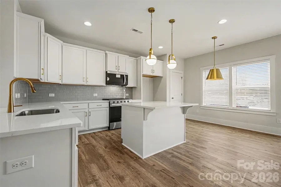 4768 Americana Avenue, Charlotte, NC 28215 - Image #2