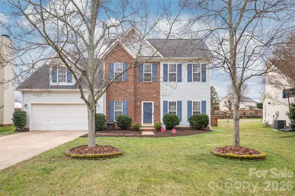 3943 Huntmeadow Drive, Charlotte, NC 28269